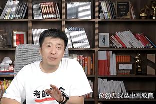 苏亚雷斯：梅西内马尔都换了电话号码，我们没有群聊但经常单独聊