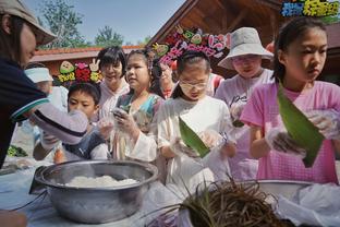 朱芳雨发博晒视频：9号球衣退役 让宏远几代人又聚在一起